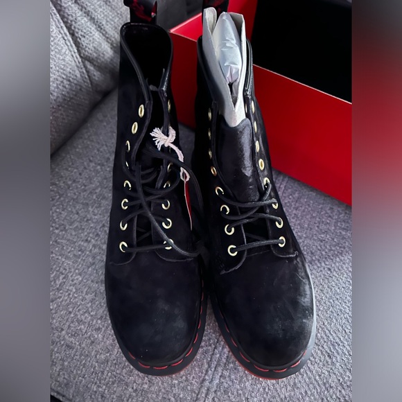 Doc Martens Chinese New Year 2019 🧧 BRAND NEW (never worn) EUR 41 - Picture 4 of 7
